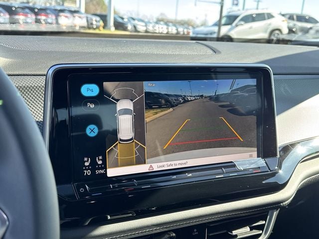 2026 Volkswagen Atlas Cross Sport 2.0T SEL Premium R-Line