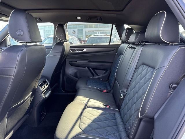 2026 Volkswagen Atlas Cross Sport 2.0T SEL Premium R-Line