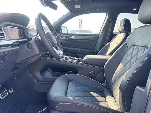 2026 Volkswagen Atlas Cross Sport SEL Premium R-Line