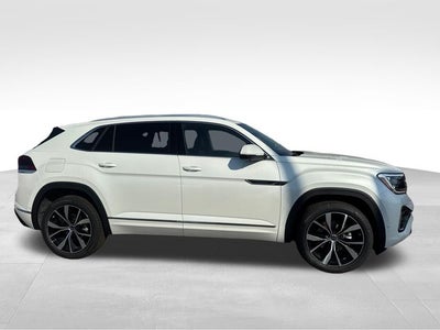 2026 Volkswagen Atlas Cross Sport SEL Premium R-Line