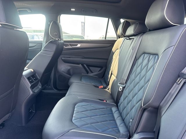 2026 Volkswagen Atlas Cross Sport SEL Premium R-Line
