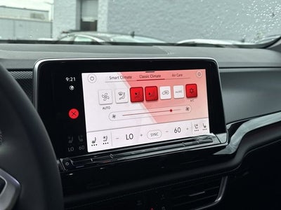 2026 Volkswagen Atlas Cross Sport 2.0T SEL Premium R-Line