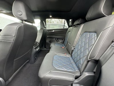 2026 Volkswagen Atlas Cross Sport 2.0T SEL Premium R-Line