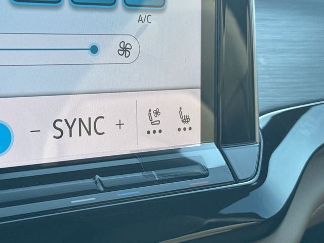 2026 Volkswagen Atlas Cross Sport SE w/Technology