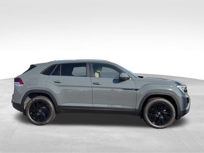 2026 Volkswagen Atlas Cross Sport SE w/Technology