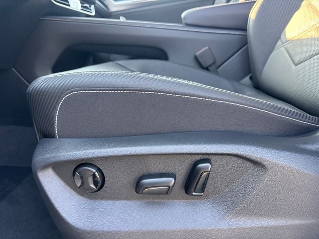 2026 Volkswagen Atlas Cross Sport SE w/Technology
