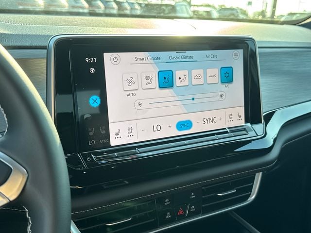2026 Volkswagen Atlas Cross Sport SE w/Technology