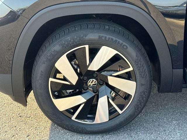 2026 Volkswagen Atlas Cross Sport SE w/Technology