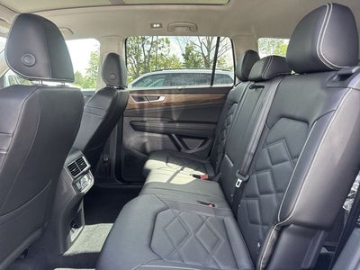 2026 Volkswagen Atlas 2.0T SE w/Technology