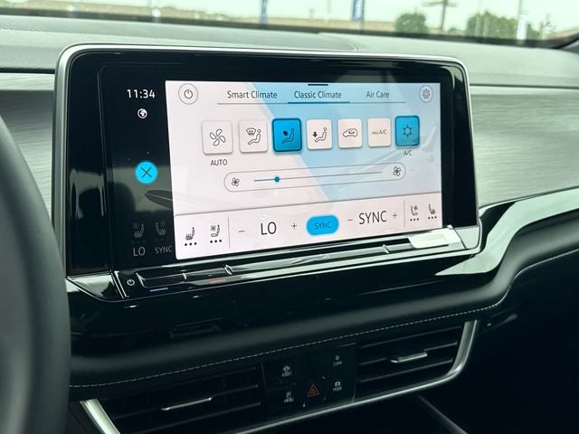 2026 Volkswagen Atlas Cross Sport SE w/Technology