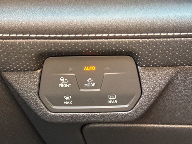 2026 Volkswagen Atlas Cross Sport SE w/Technology