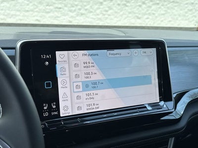 2026 Volkswagen Atlas Cross Sport 2.0T SE w/Technology