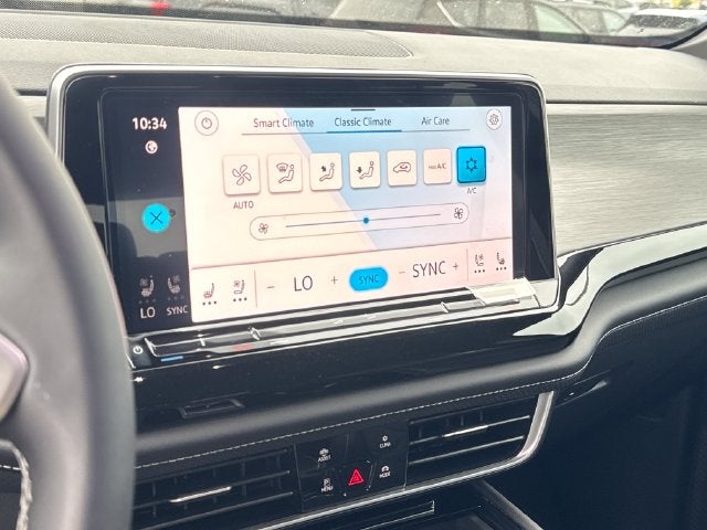 2026 Volkswagen Atlas Cross Sport SE w/Technology