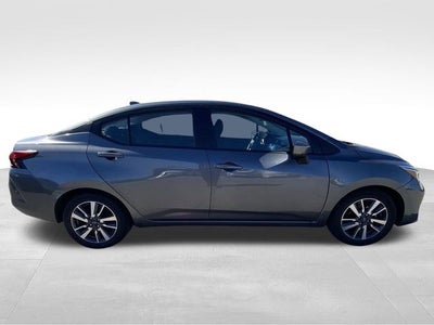 2023 Nissan Versa 1.6 SV