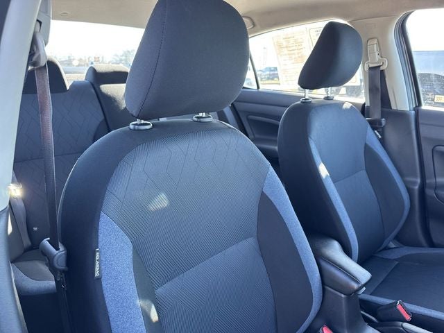 2023 Nissan Versa 1.6 SV