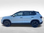 2026 Volkswagen Taos 1.5T SE Black