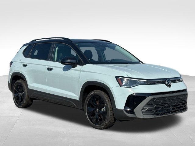 2026 Volkswagen Taos 1.5T SE Black