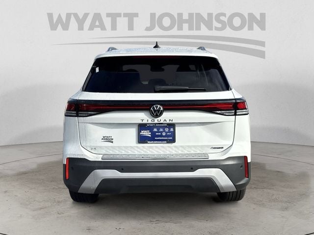 2026 Volkswagen Tiguan 2.0T SE