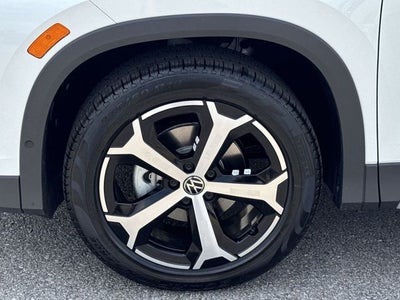 2025 Volkswagen Tiguan 2.0T SE