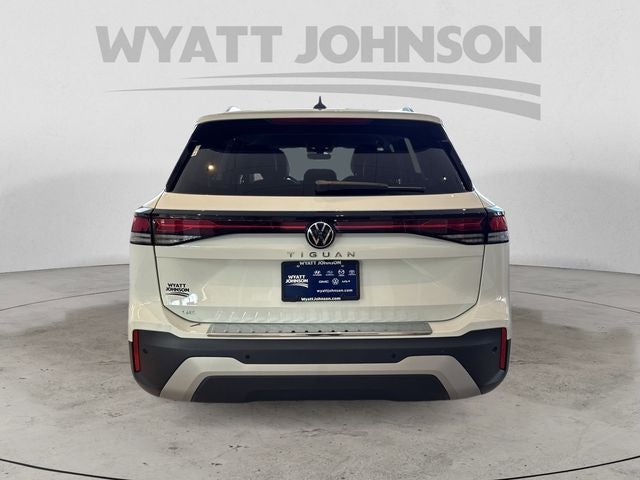 2026 Volkswagen Tiguan 2.0T SE