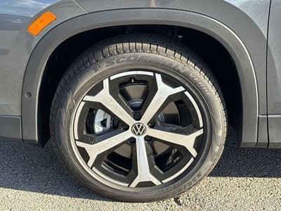 2025 Volkswagen Tiguan 2.0T SE