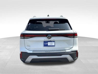 2026 Volkswagen Tiguan 2.0T SE