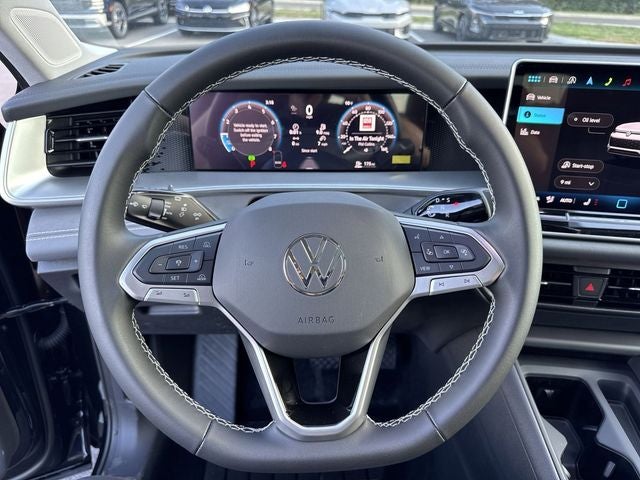 2025 Volkswagen Tiguan 2.0T SE
