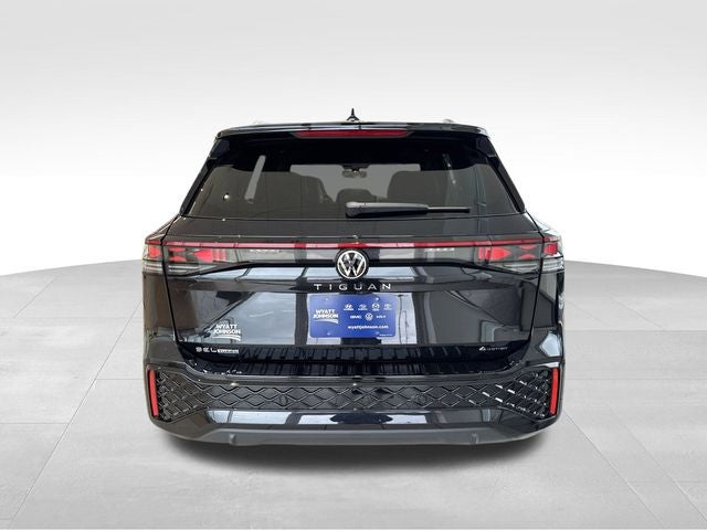 2026 Volkswagen Tiguan 2.0T SEL R-Line Turbo