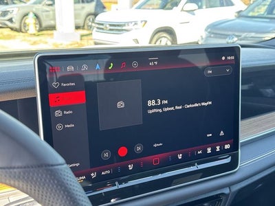 2026 Volkswagen Tiguan 2.0T SEL R-Line Turbo