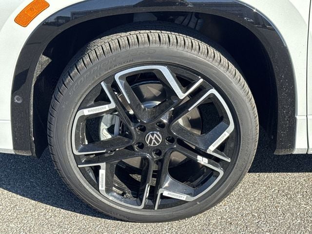 2026 Volkswagen Tiguan 2.0T SEL R-Line Turbo