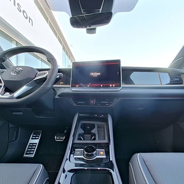 2026 Volkswagen Tiguan 2.0T SEL R-Line Turbo