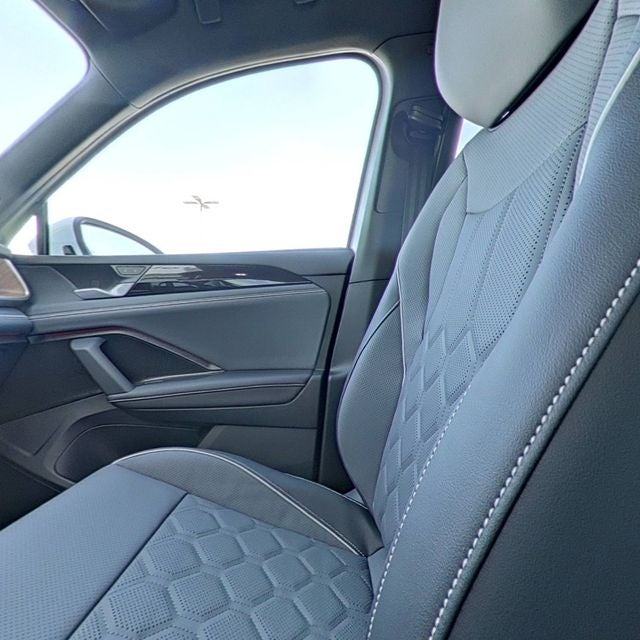 2026 Volkswagen Tiguan 2.0T SEL R-Line Turbo