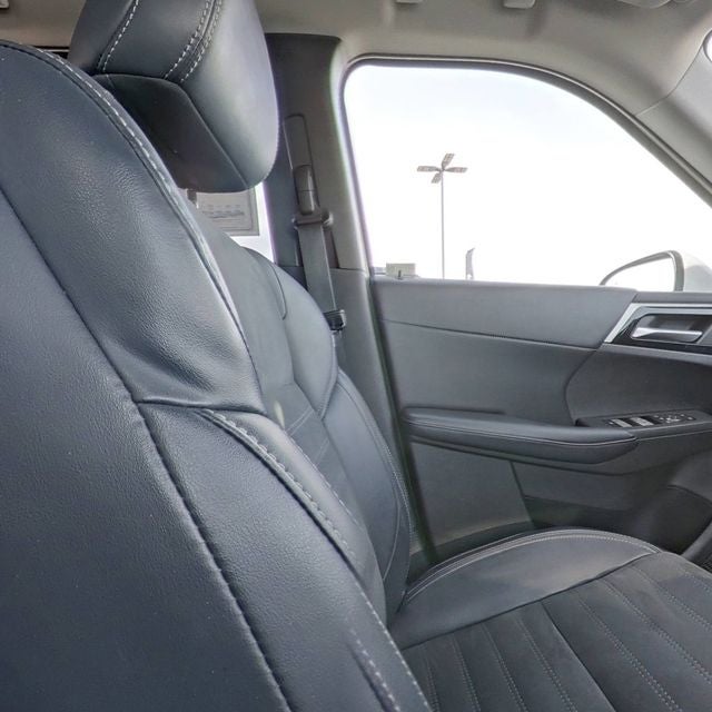 2024 Mitsubishi Outlander SE Black Edition