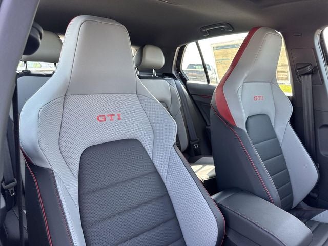 2025 Volkswagen Golf GTI 2.0T SE