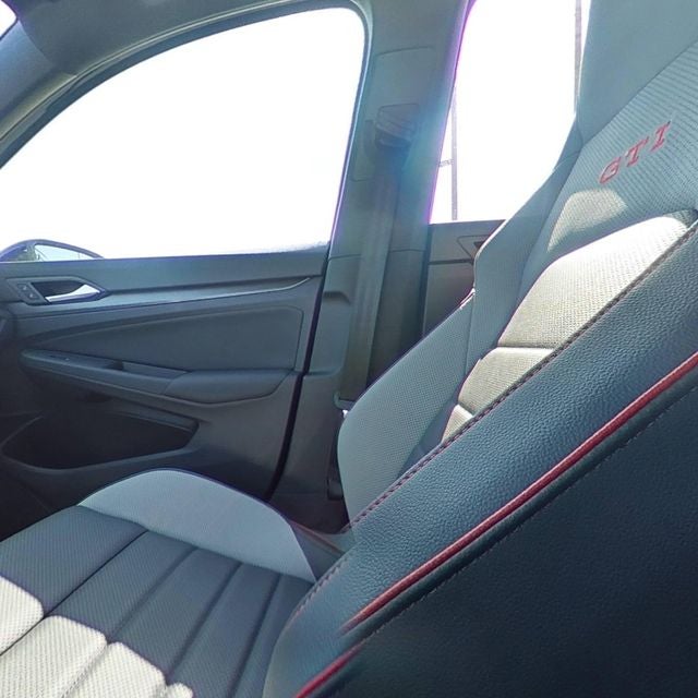 2025 Volkswagen Golf GTI 2.0T SE