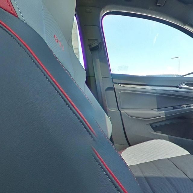 2025 Volkswagen Golf GTI 2.0T SE