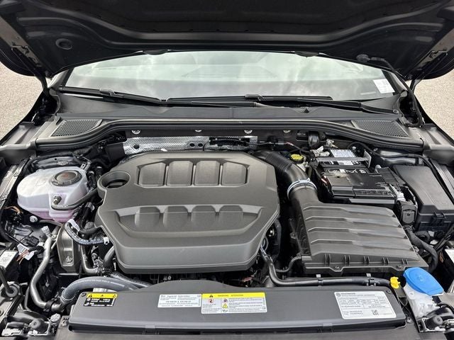 2025 Volkswagen Golf GTI 2.0T SE