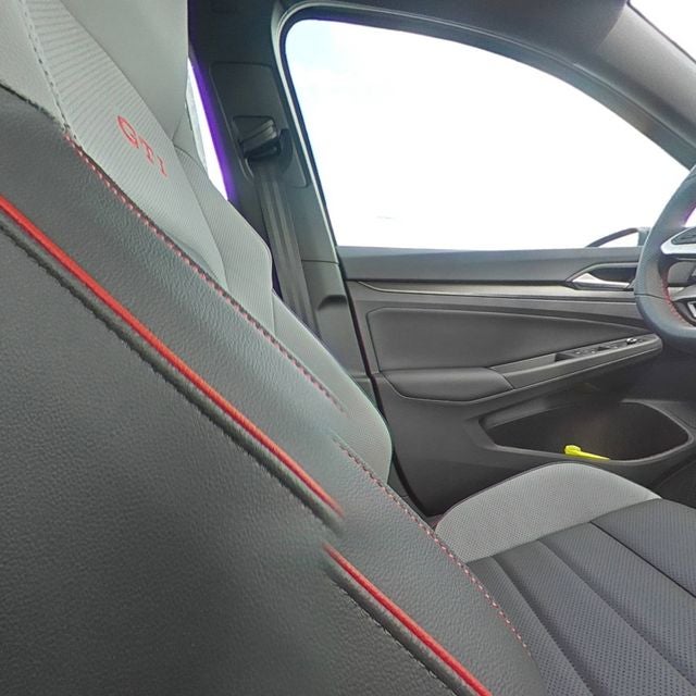 2025 Volkswagen Golf GTI 2.0T SE