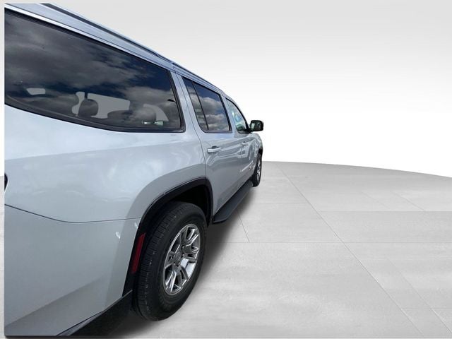 2023 Jeep Wagoneer Base