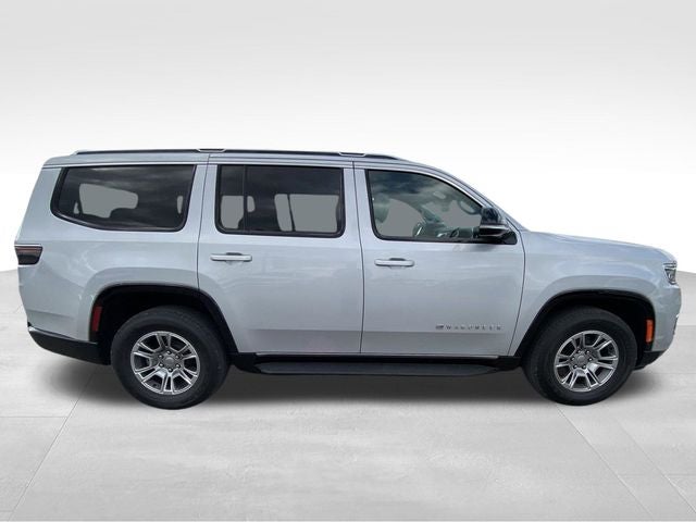 2023 Jeep Wagoneer Base