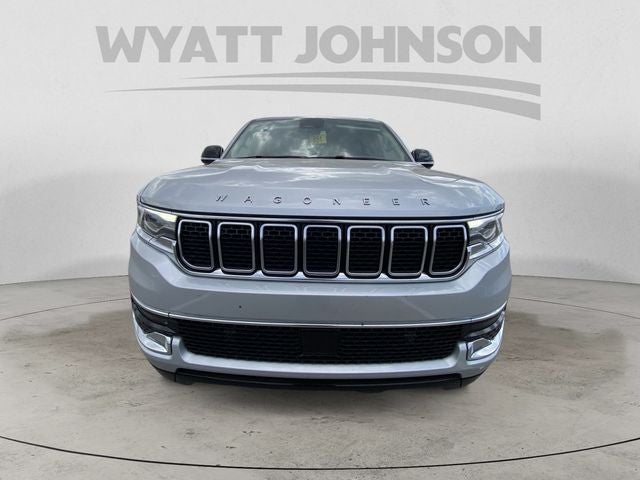 2023 Jeep Wagoneer Base