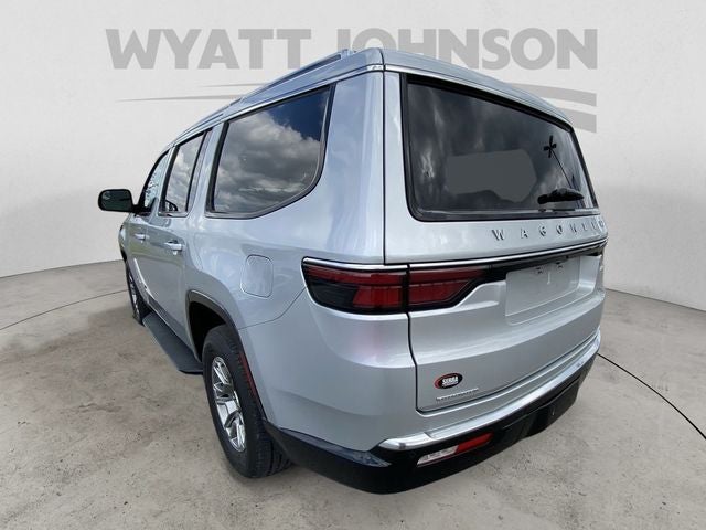 2023 Jeep Wagoneer Base