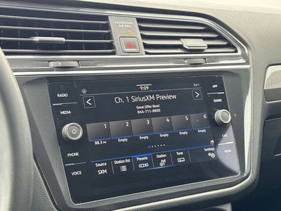 2023 Volkswagen Tiguan 2.0T SE