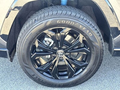 2022 Toyota RAV4 Hybrid SE