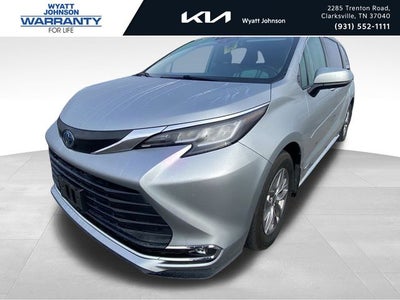 2021 Toyota Sienna XLE